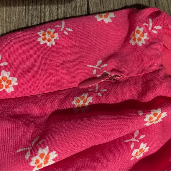 J. Crew pink v-neck floral ruffle dress - Picture 11 of 11